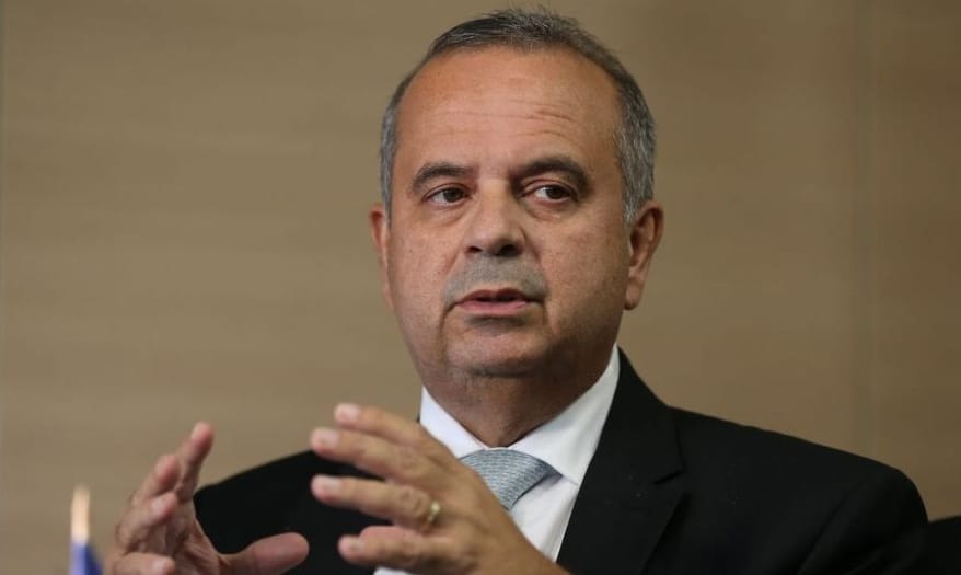 Flávio Bolsonaro poderá dividir palanque com Wellington e Pivetta em MT, diz coordenador