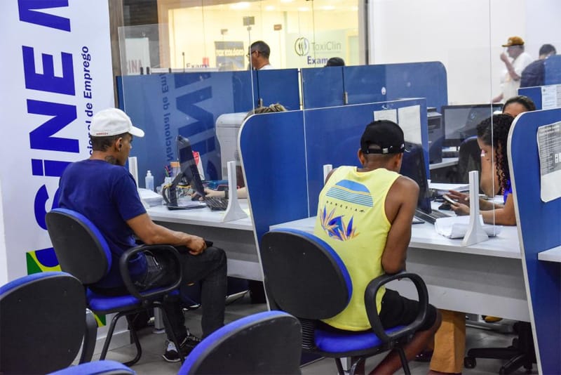 Sine-MT disponibiliza mais de 2,1 mil vagas de emprego; confira as oportunidades