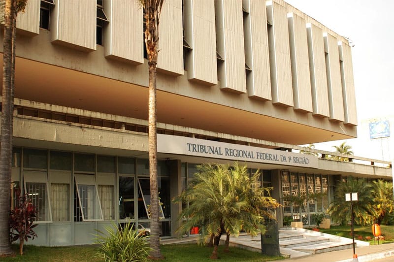 TRF-1 livra advogado da prisão e de devolução de R$ 13,5 milhões; decisão foi por unanimidade