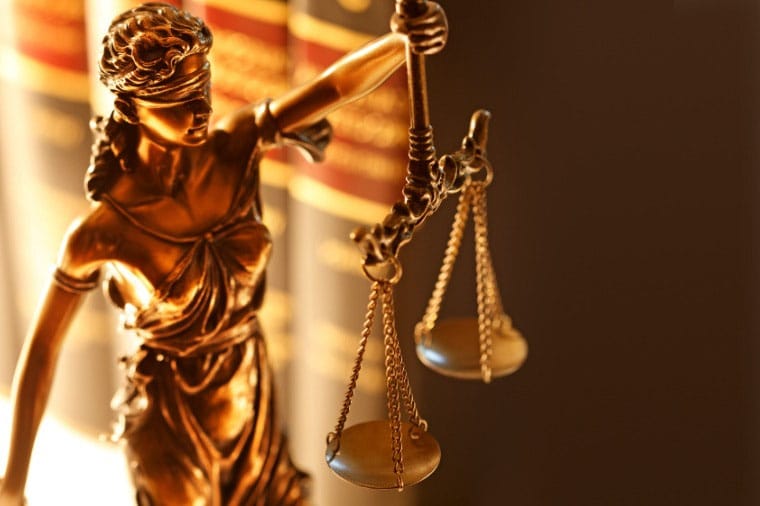 Réu é condenado por homicídio e organização criminosa; vítima foi executada com diversos tiros