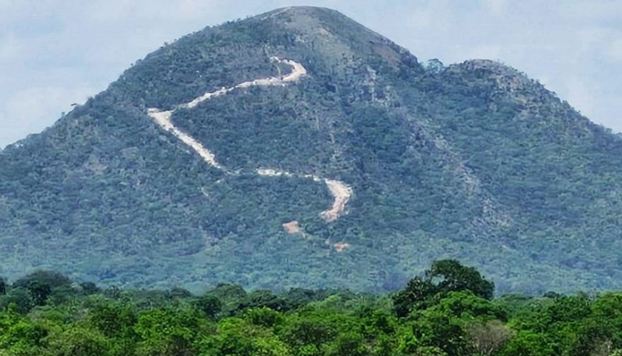 Sinfra rompe contrato de R$ 4,7 milhões para pavimentar acesso ao Morro de Santo Antônio