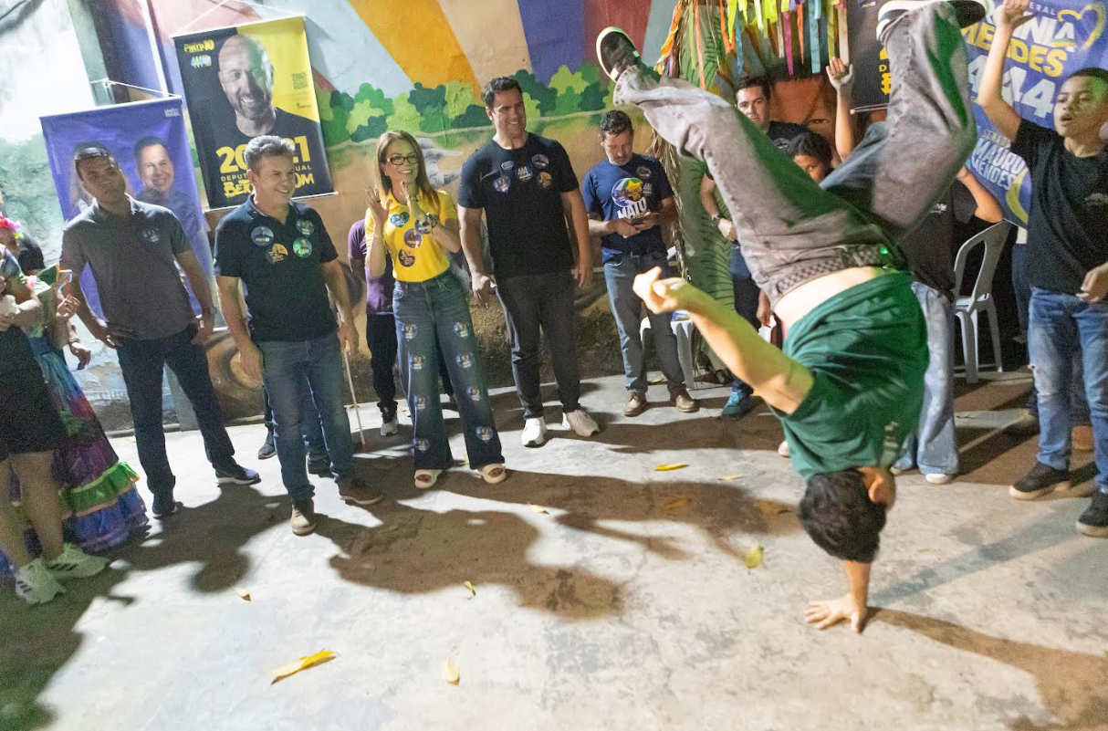 Mauro Mendes recebe apoio de artistas e destaca investimentos que chegaram "na ponta"