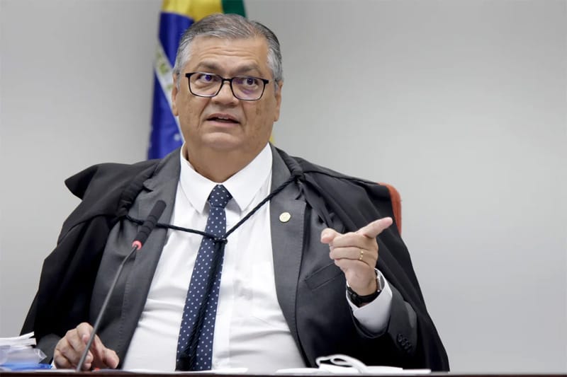 Ministro Flávio Dino manda Andrei Rodrigues voltar para chefia da Polícia Federal