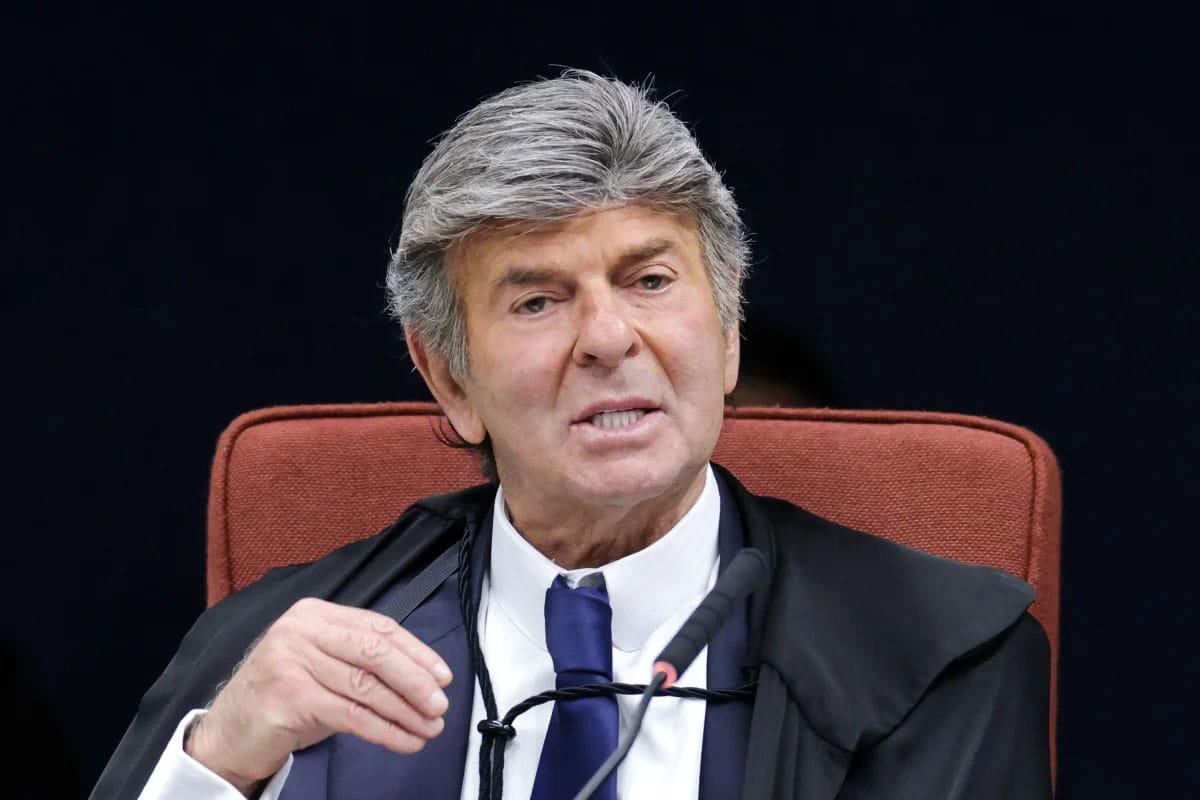 "Cuide de não encher meu saco", diz Luiz Fux ao ser cobrado por Gilmar Mendes