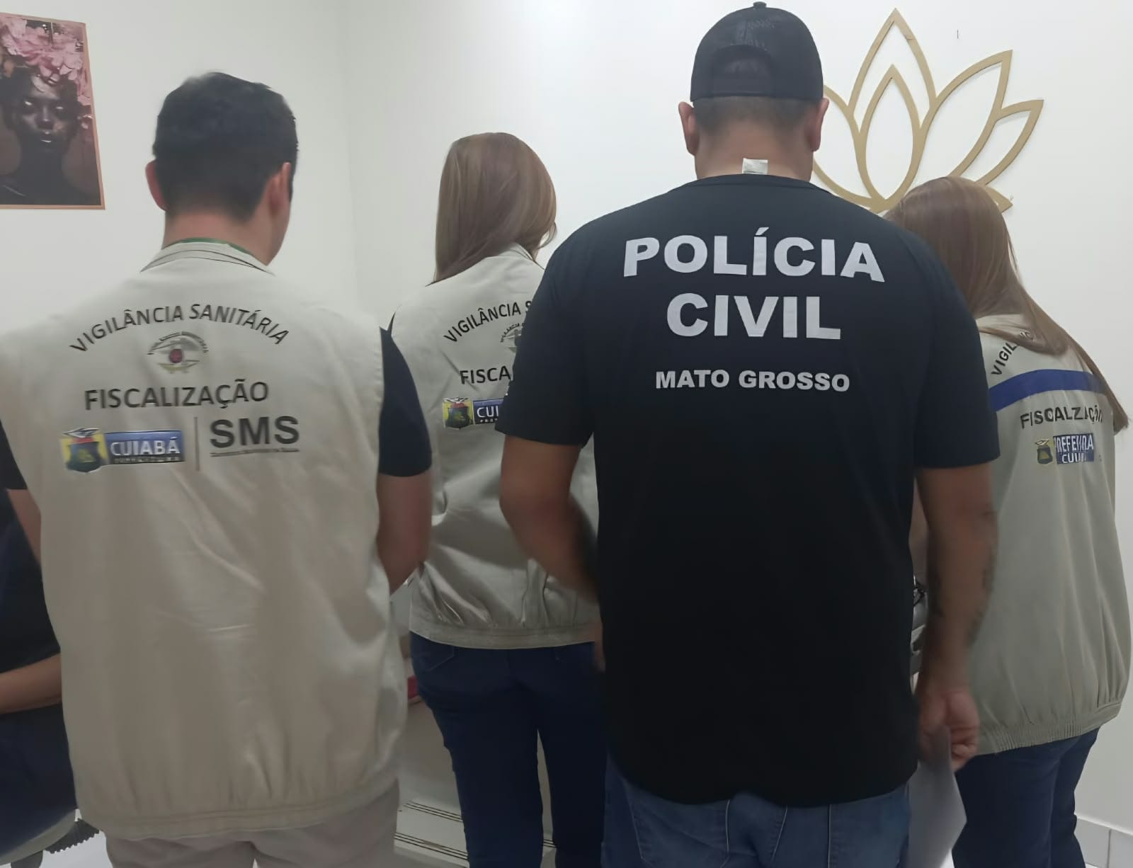 Fiscalização encontra materiais irregulares e fecha clínica de estética em Cuiabá