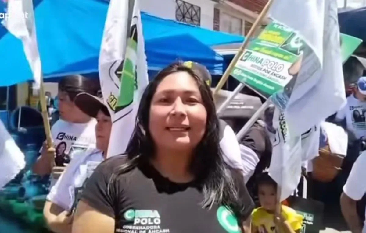 Jornalista e candidata é assassinada a tiros durante ato de campanha no Peru