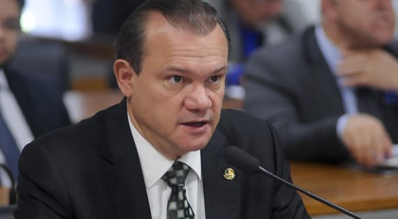 Wellington Fagundes cobra afastamento de Moraes após revelações envolvendo Vorcaro