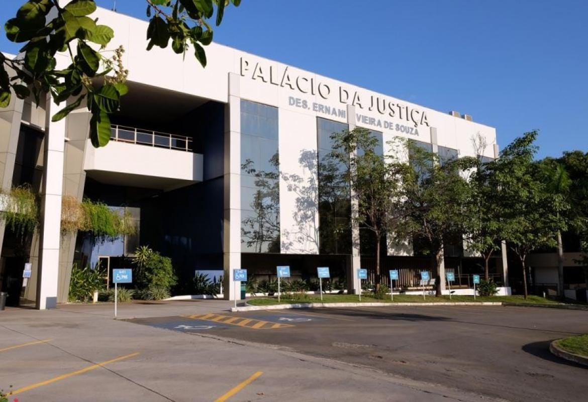 TJMT barra recurso da prefeitura de Cuiabá e mantém suspenso decreto sobre lotes