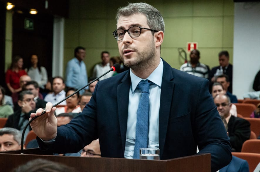 Consultor do TCE-MT, Grhegory Paiva movimentou R$ 32,3 milhões em 12 contas, diz PF