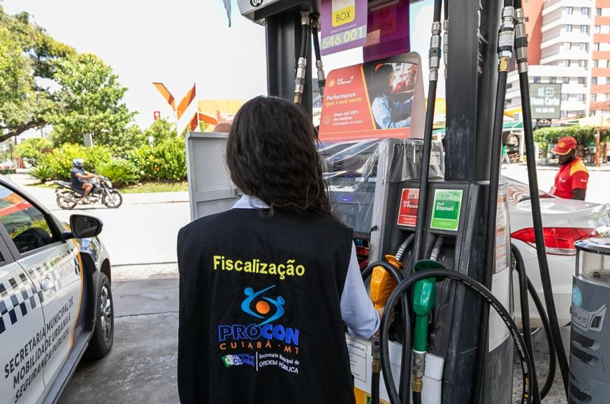 Fiscalização do Procon visa 52 postos de Cuiabá por possível "manobra" em preços