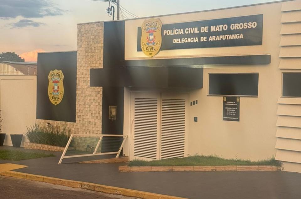 Homem investigado por ameaça contra companheira e posse ilegal de arma de fogo é preso