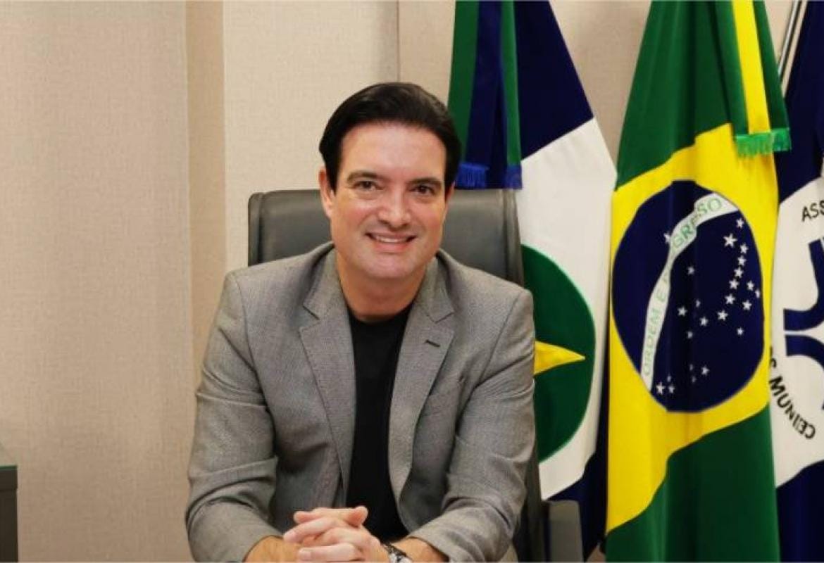 “Ganha quem erra menos”: Léo Bortolin cita falhas que pesaram contra Janaina na disputa ao Senado