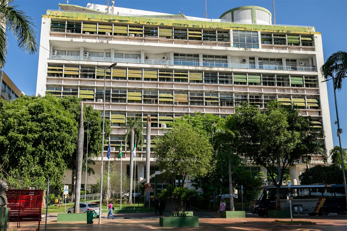 Contribuintes podem negociar débitos municipais com condições especiais até sexta-feira
