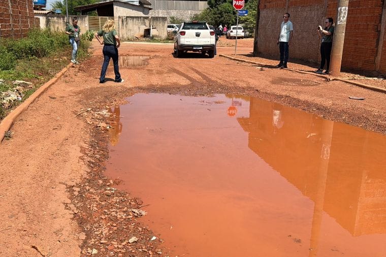 Moradores do bairro Asa Bela, em Várzea Grande,  relatam falta de água e problemas no asfalto