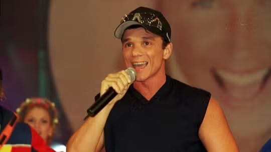Morre cantor Netinho, ícone do axé e dono do sucesso “Milla”, aos 60 anos de idade