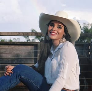 Grávida e prestes a se formar, universitária morre em acidente na MT-100