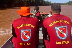 Corpo de Bombeiros localiza corpo de jovem de 20 anos em margem de Rio Arinos