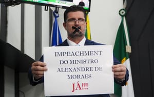 Câmara de Cuiabá aprova repúdio a Moraes e fala em censura e abuso de poder