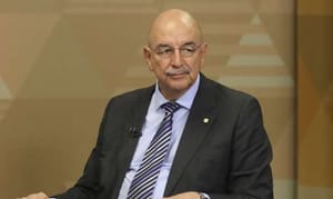 Osmar Terra: "Eu não acredito que possamos resolver o problema de saúde no Brasil com medidas paliativas"