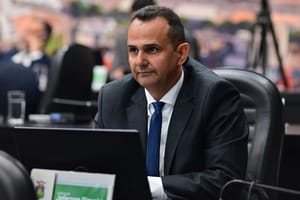 Sargento Joelson retoma mandato e rebate denúncias da Operação Perfídia