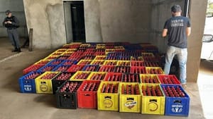 Operação conjunta fecha galpão clandestino de bebidas adulteradas em Nova Mutum