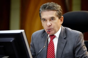 Venda da Santa Casa não quitará dívidas trabalhistas, alerta presidente do TCE