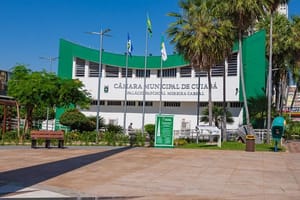 Projeto quer limitar atendimento presencial de distribuidoras até meia-noite em Cuiabá