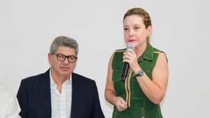 Flávia Moretti solicita ao Governo do Estado a construção de novo Pronto-Socorro