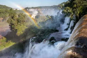 Cataratas do Iguaçu: 8 experiências além da visita às quedas d'água