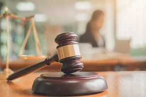 Réu é condenado a 10 anos e 8 meses de prisão por atropelar desafeto por duas vezes