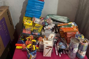 Funcionário e comparsa que furtaram papelaria são presos; prejuízo pode ser de R$ 20 mil