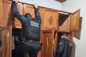 Polícia Civil cumpre sete ordens judiciais contra suspeitos de furtar cooperativa de crédito