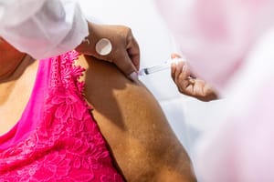 Cuiabá intensifica vacinação contra o sarampo e orienta população sobre a dose zero