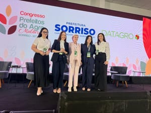 Primeira-dama de Cuiabá defende fortalecimento do agro e mais diálogo entre poderes em congresso no MT