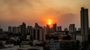Alta temperatura e baixa umidade provocam suspensão de aulas de educação física em Cuiabá