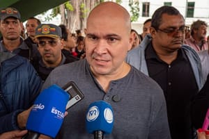 Prefeito de Cuiabá anuncia decreto preventivo diante de déficit financeiro na Saúde