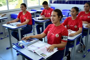 Seduc divulga resultado do seletivo para ingresso nas escolas estaduais militares; veja se seu nome está na lista