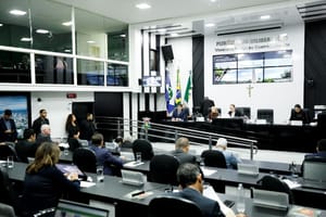 Câmara de Cuiabá aprova lei que proíbe livros com conteúdo erótico nas escolas municipais