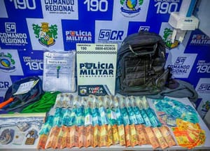 PMs da Força Tática recuperam mais de R$ 11 mil furtados de agência; suspeito é preso