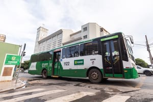 Duas linhas do transporte coletivo terão mudanças de itinerário a partir desta segunda
