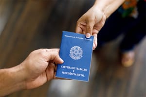 Sine Cuiabá oferta mais de 500 vagas nesta segunda com salários de até R$ 5,1 mil; confira as vagas