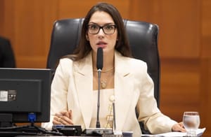 Janaina Riva denuncia servidor por ofensas e assédio; homem foi exonerado do cargo