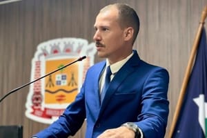 Secretário pede exoneração após pai ser sequestrado por falsos policiais federais