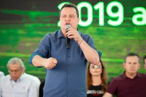 Max Russi destaca avanços em educação e agricultura familiar durante entrega de recursos a municípios