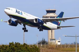 Tribunal aumenta indenização da Azul por extravio de bagagem após 38 dias de espera