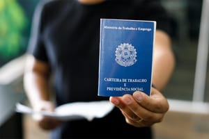 Vaga no Sine para Organizador de Eventos paga R$ 2,5 mil; confira outras 808 oportunidades