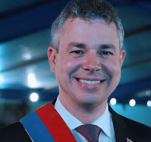 Prefeito da Paraíba tem mandato cassado após acusação de envolvimento com facção