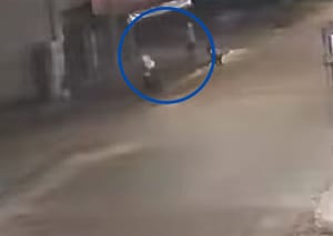 Dupla em moto executa adolescentes de 14 e 16 anos em frente a tabacaria em MT