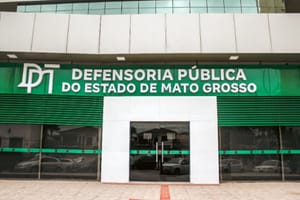 Defensoria demonstra falhas no reconhecimento fotográfico e reverte condenação de 5 anos de prisão