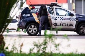 Mulher é esfaqueada na mão e na região da testa; ex-marido foi preso por tentativa de femicídio